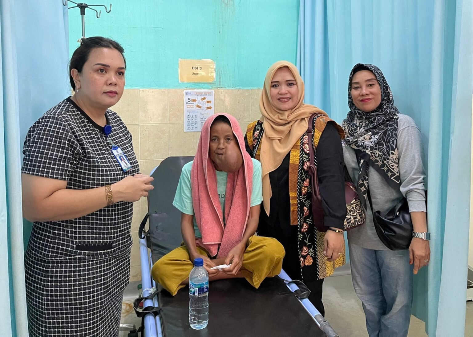 Legislator Ini Bantu warga Tak Mampu Penderita Tumor