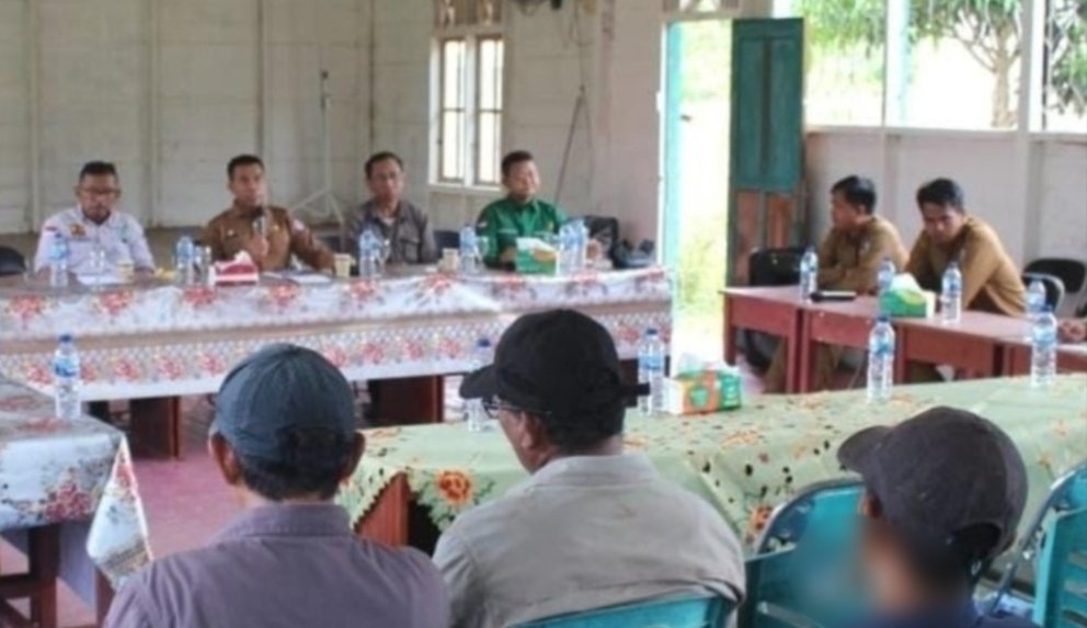 Pj Bupati Mura Turun ke Desa Terkait Listrik Desa