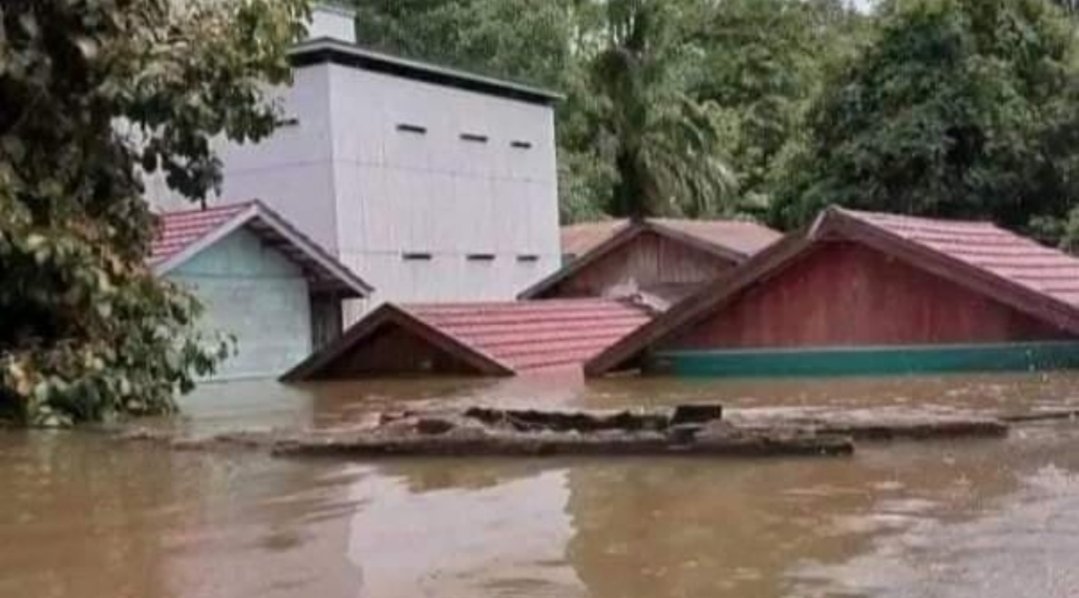 Tercatat Banjir Rendam Ribua Rumah Warga di Murung Raya, Ratusan Jiwa Mengungsi 