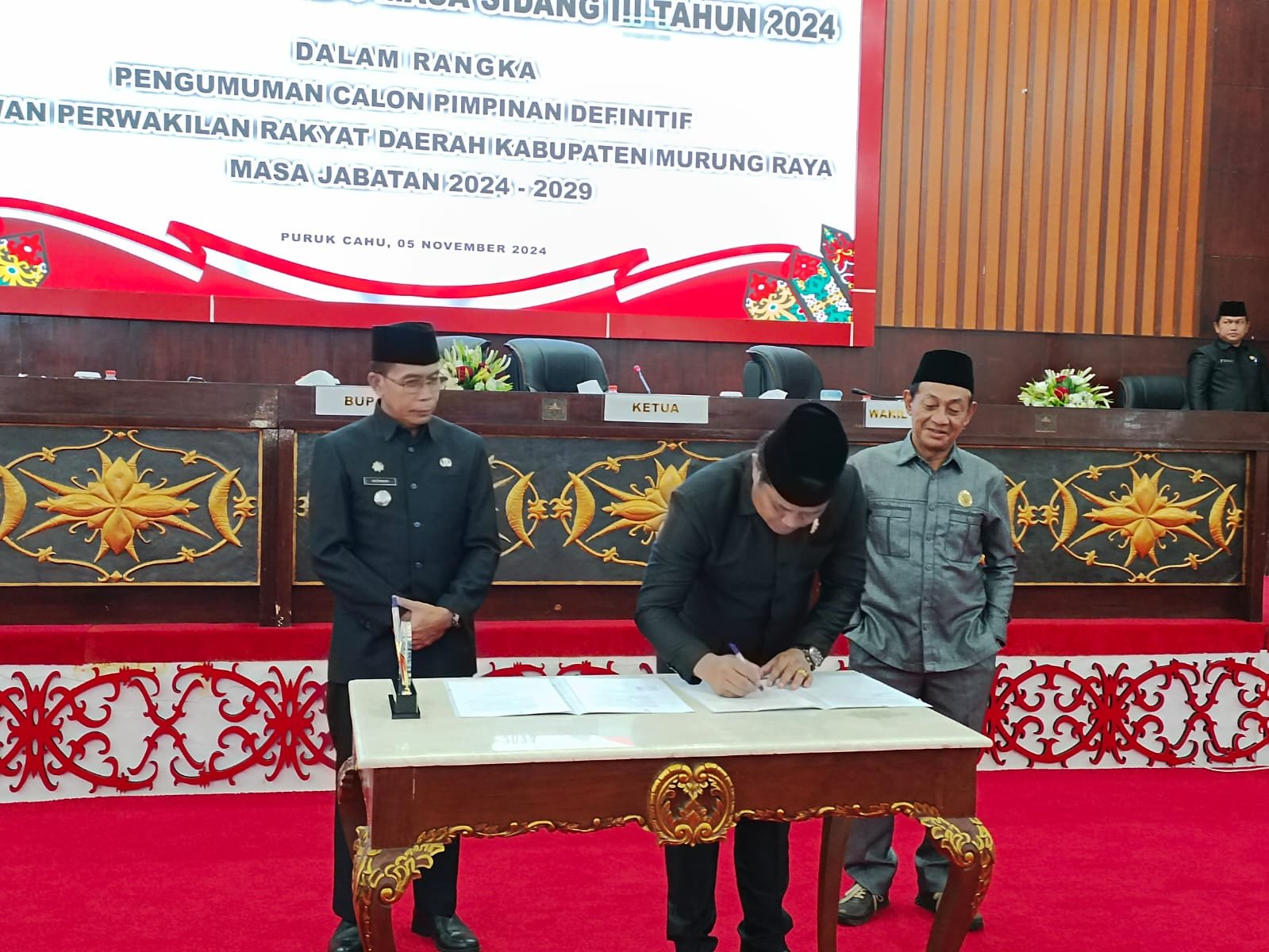 Paripurna DPRD Mura Penetapan Calon Pimpinan Defenitif