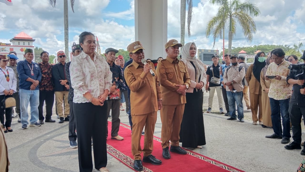 Bupati Heriyus Siap Terima Wargab Menyampaikan Aspirasi 1×24 jam