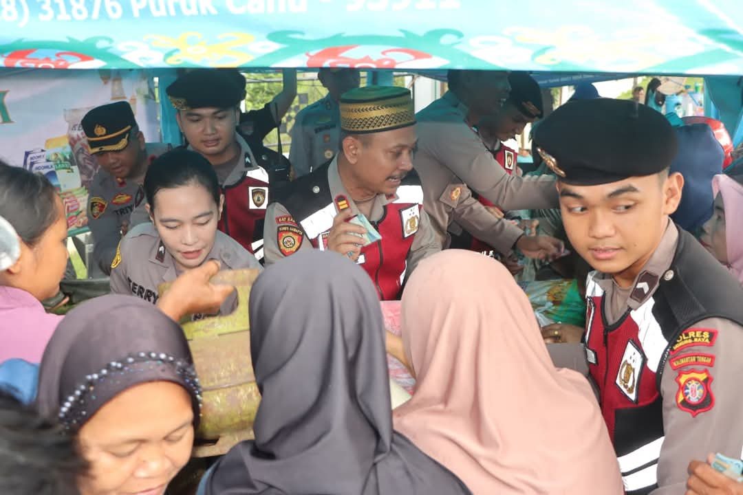 Disperindag dan  Polres Murung Raya Gelar Pasar Murah