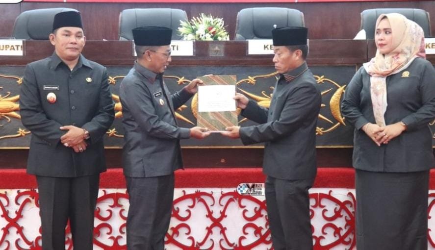 DPRD Murung Raya Terima Tiga Raperda
