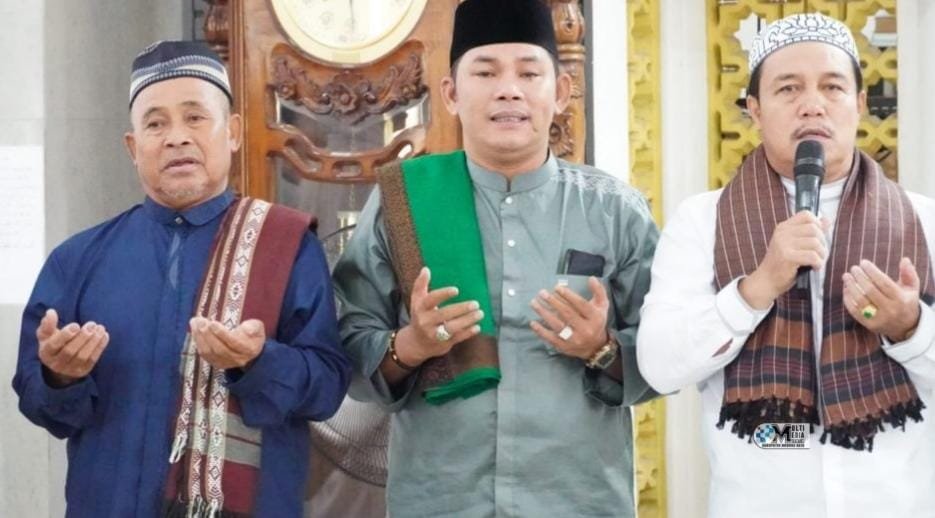 Wabup Rahmanto Laksanakan Salat Iduladha di Masjid Agung, Sampaikan Pesan