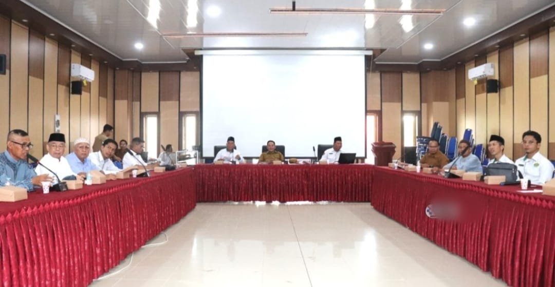 Wabup Rahmanto Pimpin Rapat Finalisasi Badan Pengelola Masjid Agung
