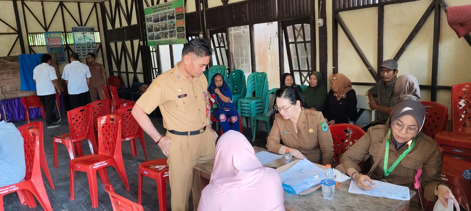 Pemerintah Desa Pulau Telo Berkolaborasi Bersama Disdukcapil Kabupaten Gelar Kegiatan Jemput Bola Perekaman KTP-EL