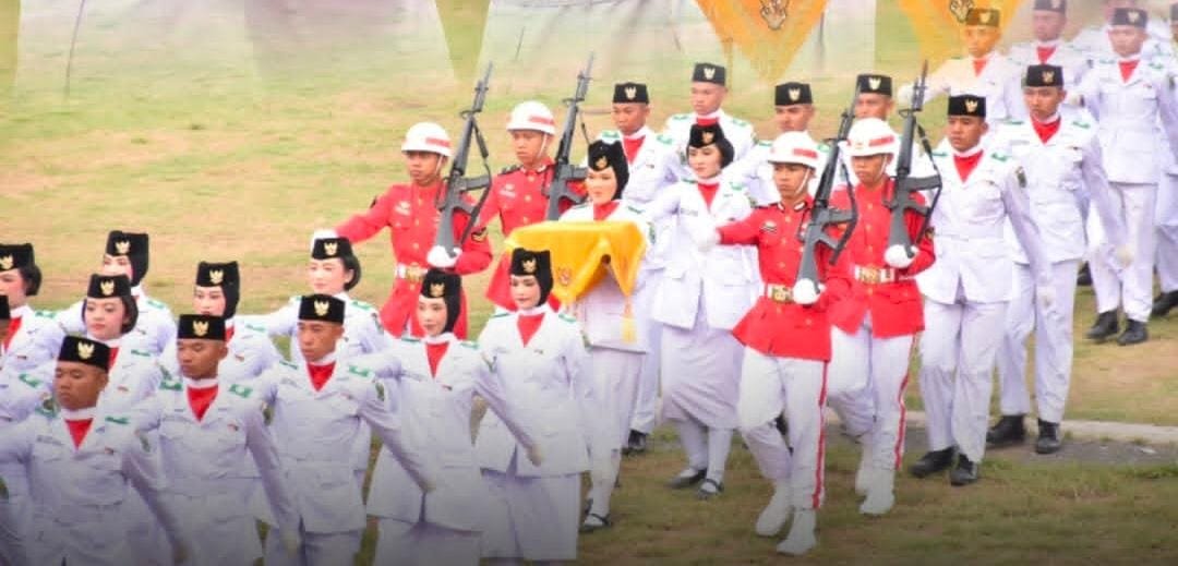 Wabup Pimpin Upacara Penurunan Berdara HUT Ke-80 RI
