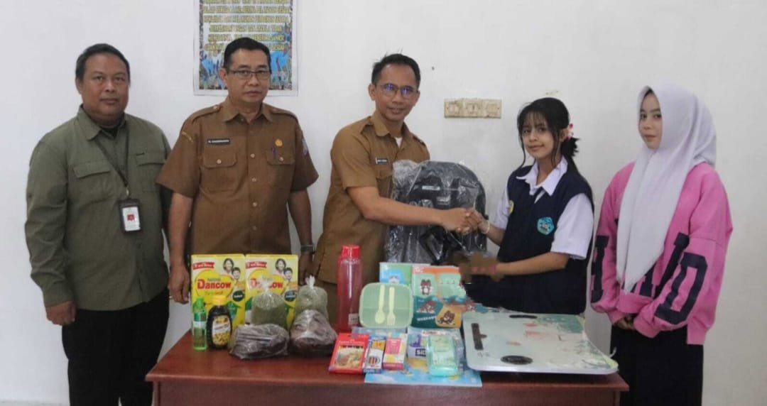 Pemkab Mura dan Kemensos Salurkan Bantuan bagi Disabilitas dan Anak