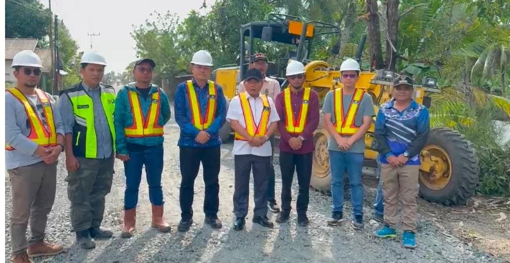 Bupati Tinjau Langsung Progres Rekonstruksi Jalan Tamban Catur
