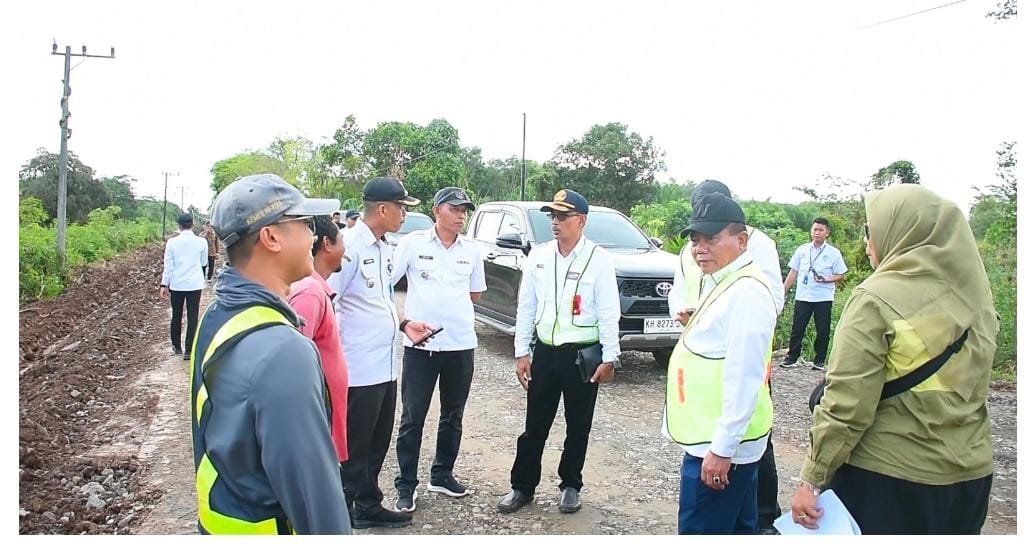 Bupati Terjun Lapangan Cek Progres Pekerjaan Rekonstruksi Jalan