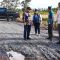 Bupati Tinjau Progres Rekonstruksi Jalan Kacamatan Bataguh dan Tamban Catur