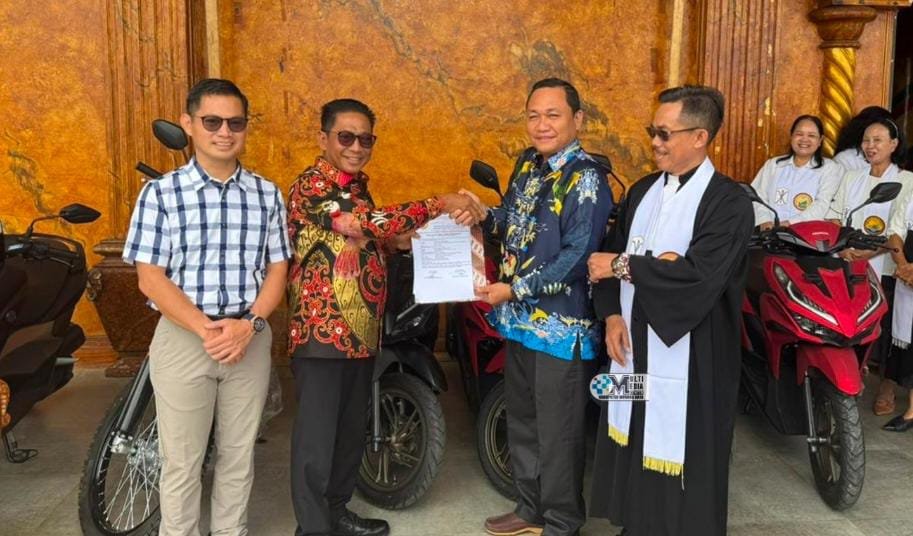 Bupati Heriyus: Gereja Berperan Penting Bangun Moral dan Kebersamaan Masyarakat