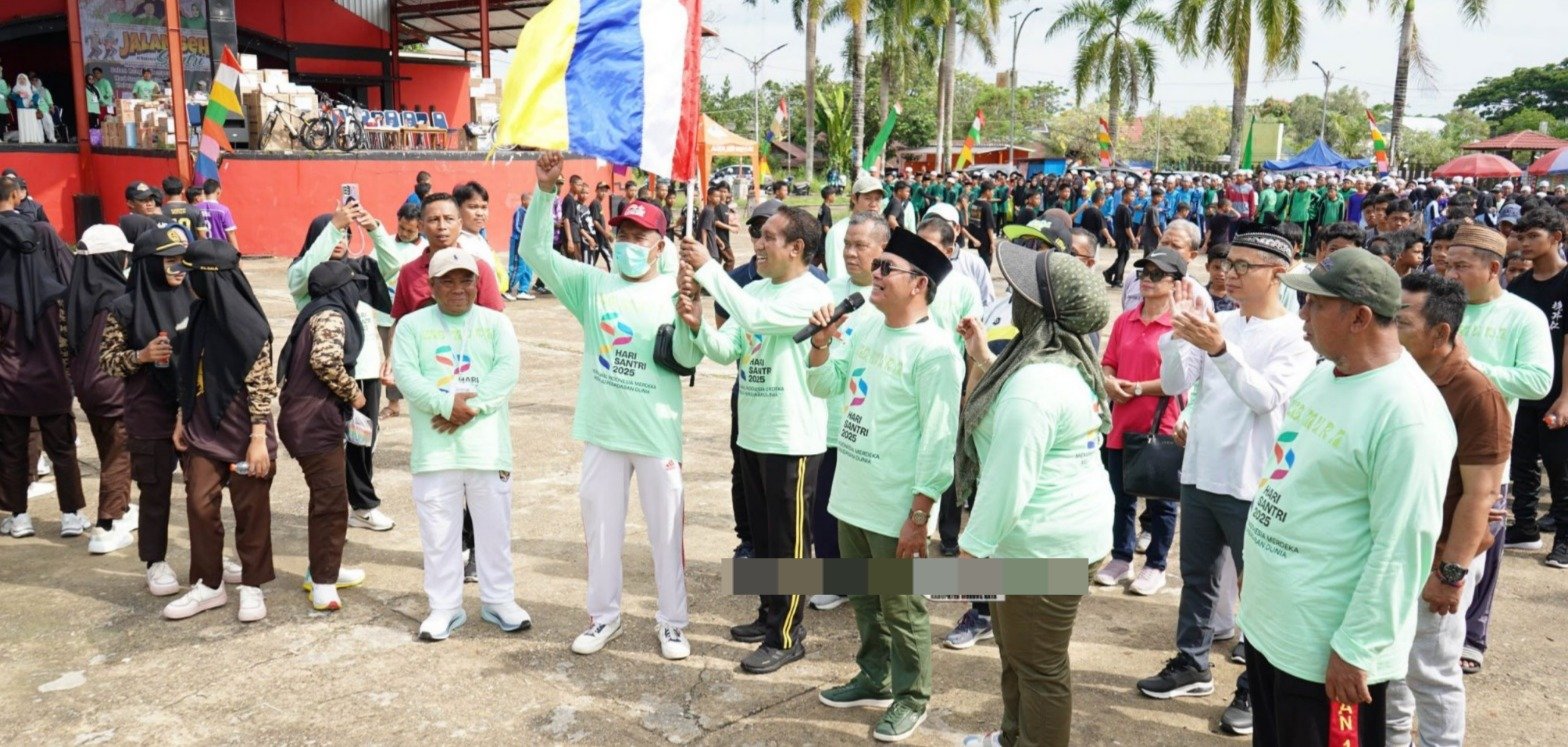 Jalan Sehat Meriahkan Hari Santri Nasional di Murung Raya