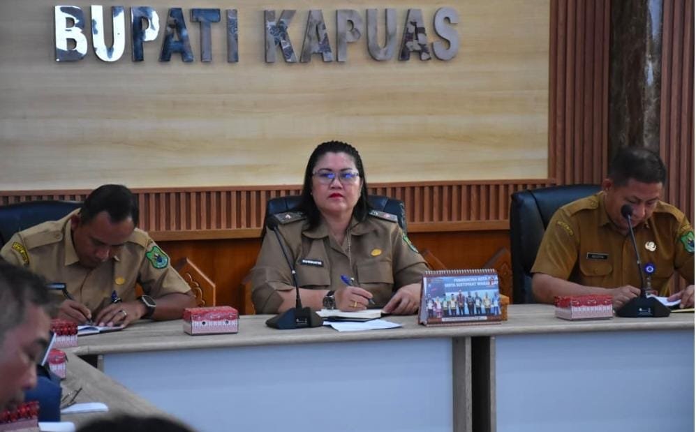 Pemkab Kapuas Evaluasi Layanan Persetujuan Bangunan Gedung