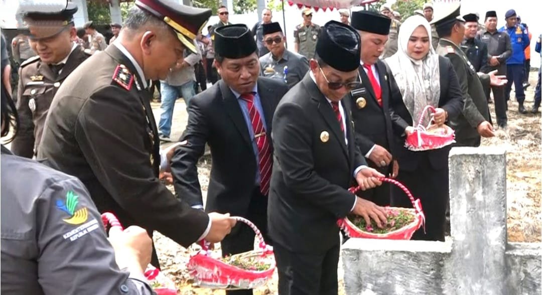 Peringati Hari Pahlawan, Pemkab Murung Raya Gelar Ziarah ke Taman Makam Pahlawan