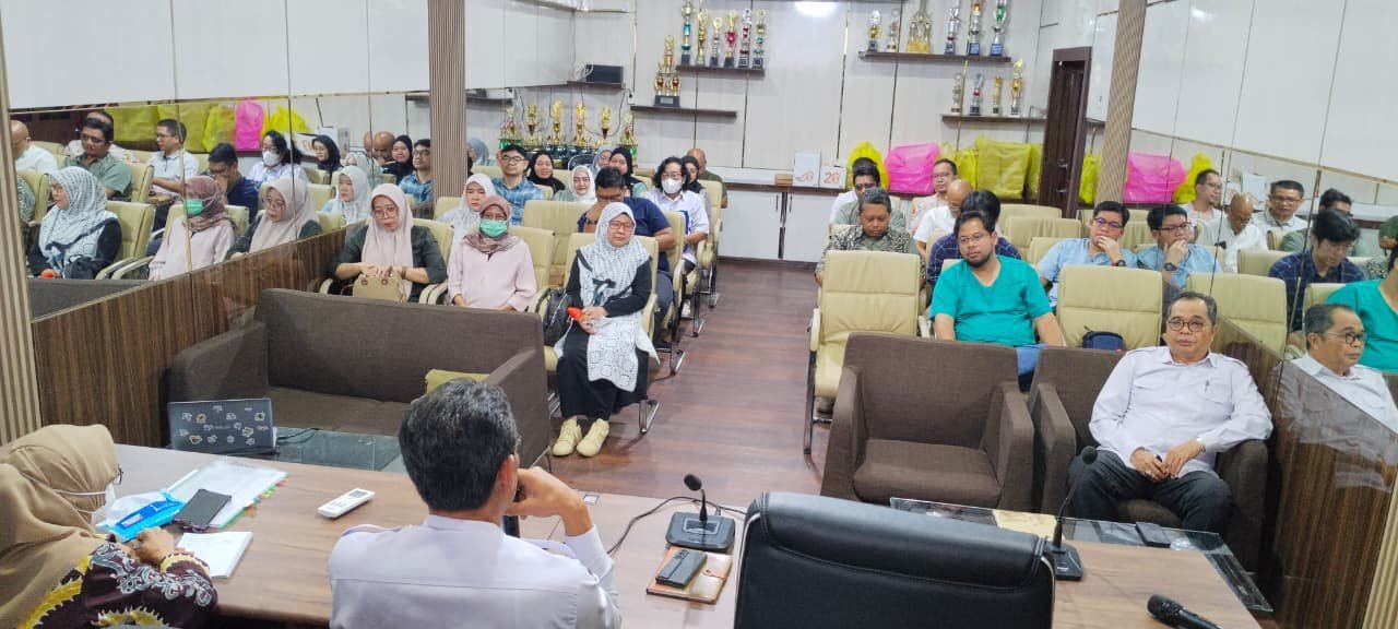 Silaturahmi Dokter-Dokter Melalui Pertemuan Rutin Komite Medik RSUD Kapuas