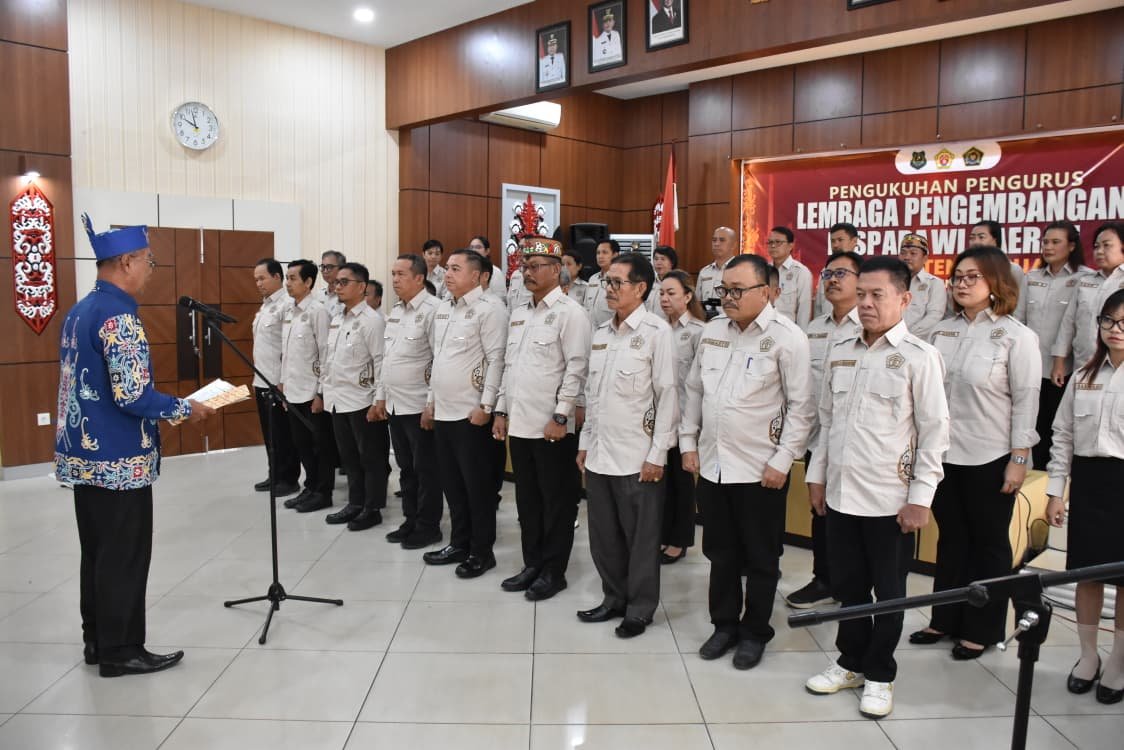 Pengurus LPPD Kabupaten Kapuas Periode 2024–2029 Resmi Dikukuhka