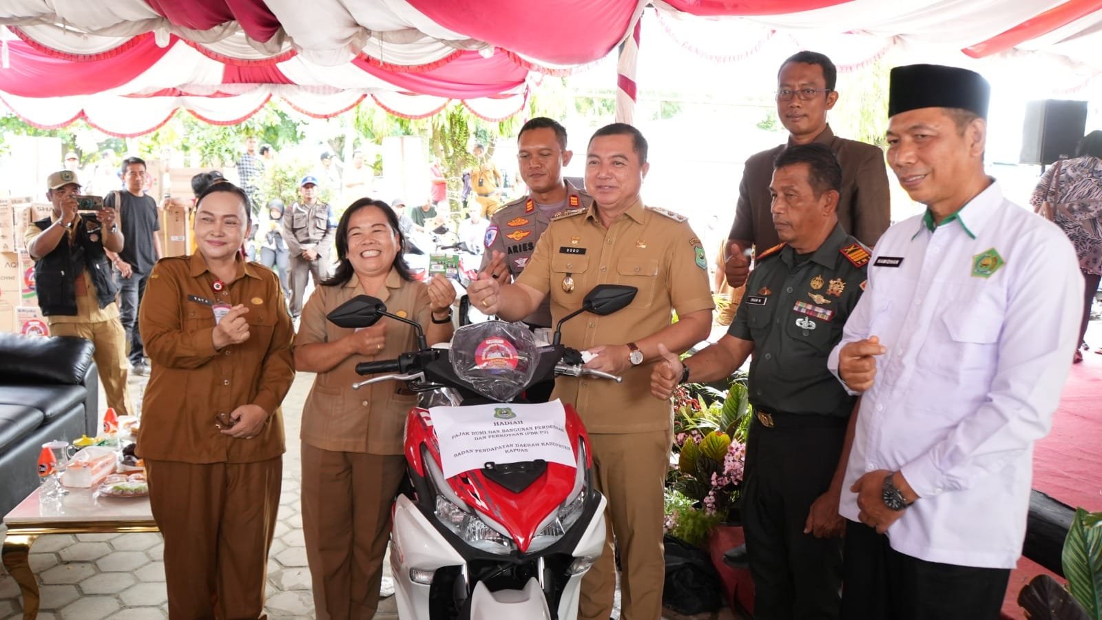 Wabup Apresiasi Bapenda Kapuas pada Gebyar Pajak Daerah 2025