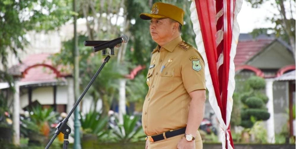 Wakil Bupati Kapuas Pimpin Apel Gabungan Awali Tahun 2026 Bagi Seluruh ASN