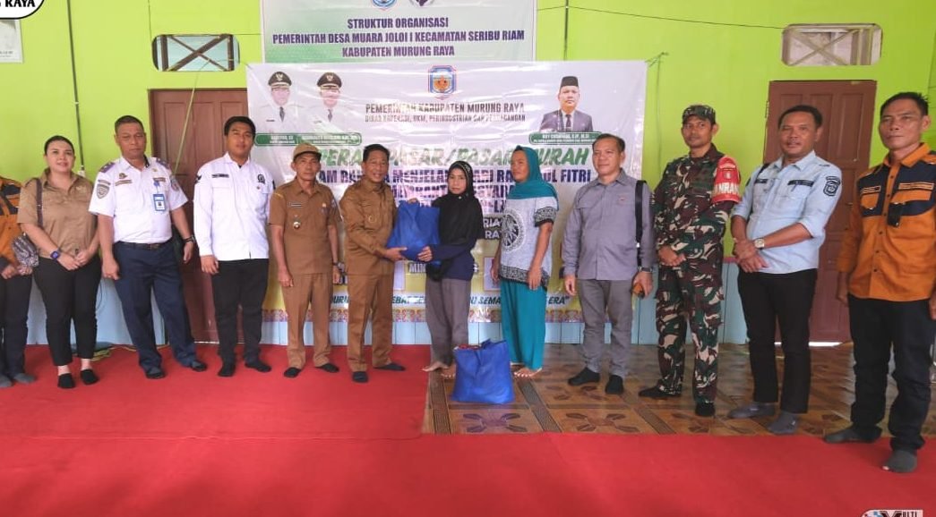 Pemkab Mura Salurkan 202 Paket Sembako untuk Warga Seribu Riam
