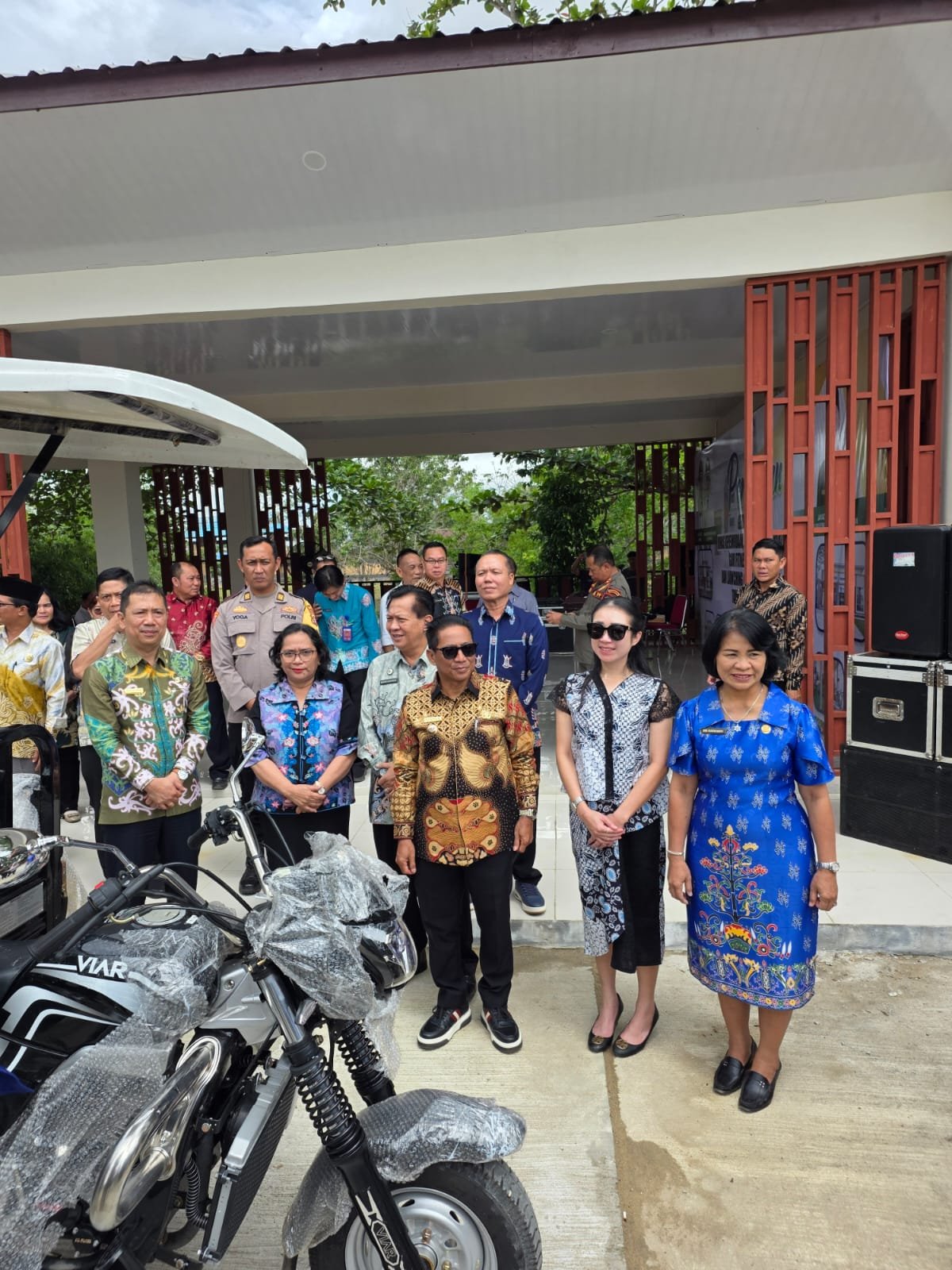 Pemda Mura Serahkan 7 Unit Motor Roda Tiga untuk Kelompok Tani.
