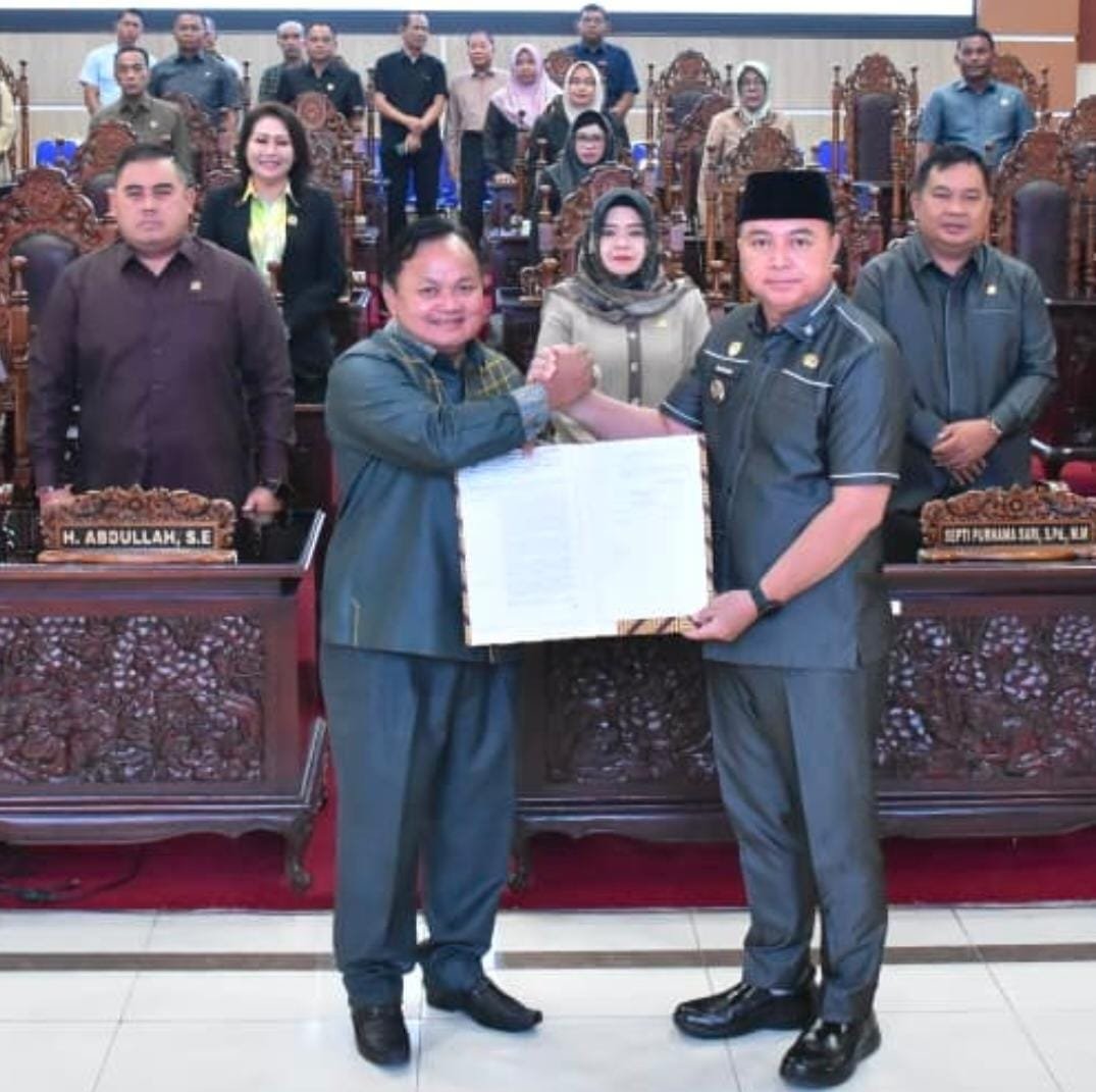 DPRD Kapuas Tetapkan Raperda di Luar Propemperda Pada Rapat Paripurna Ke-3
