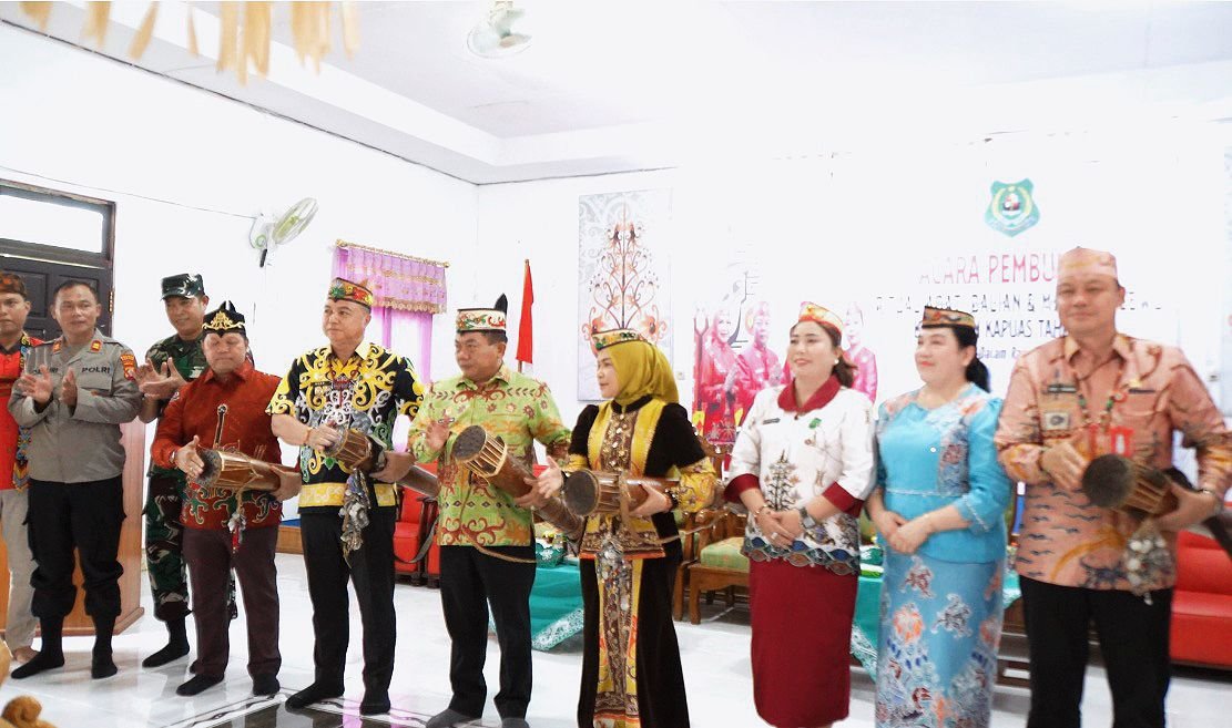 Pemkab Kapuas Buka Ritual Adat Balian dan Mamapas Lewu 2026 dalam Rangka Hari Jadi dan HUT Kapuas