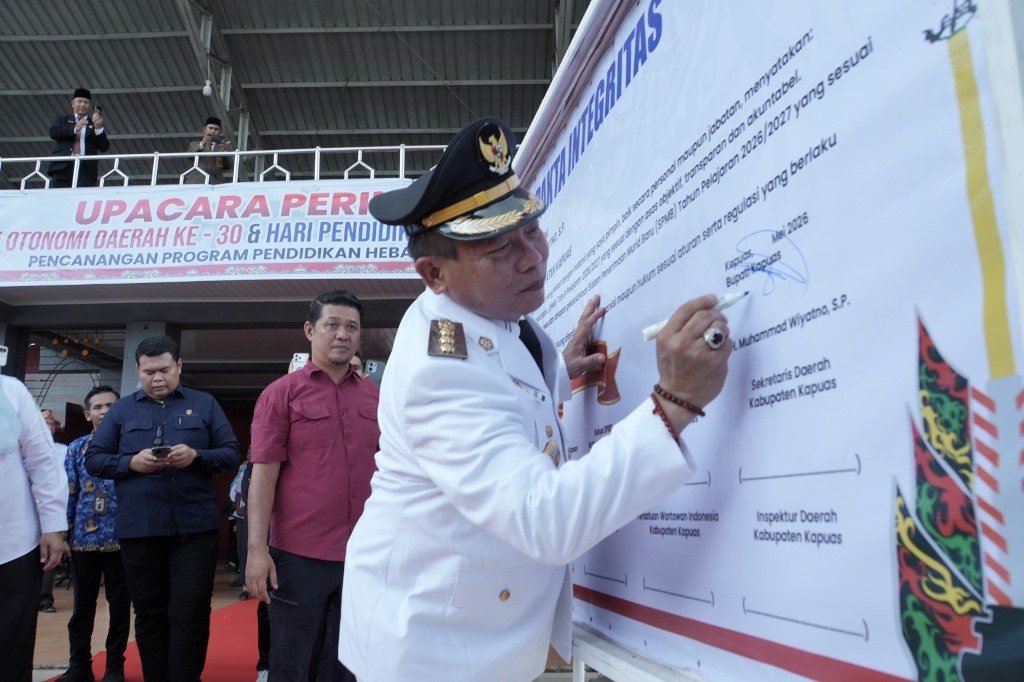 Pakta Integritas SPMB Resmi Ditandatangani pada Hardiknas 2026 di Kapuas