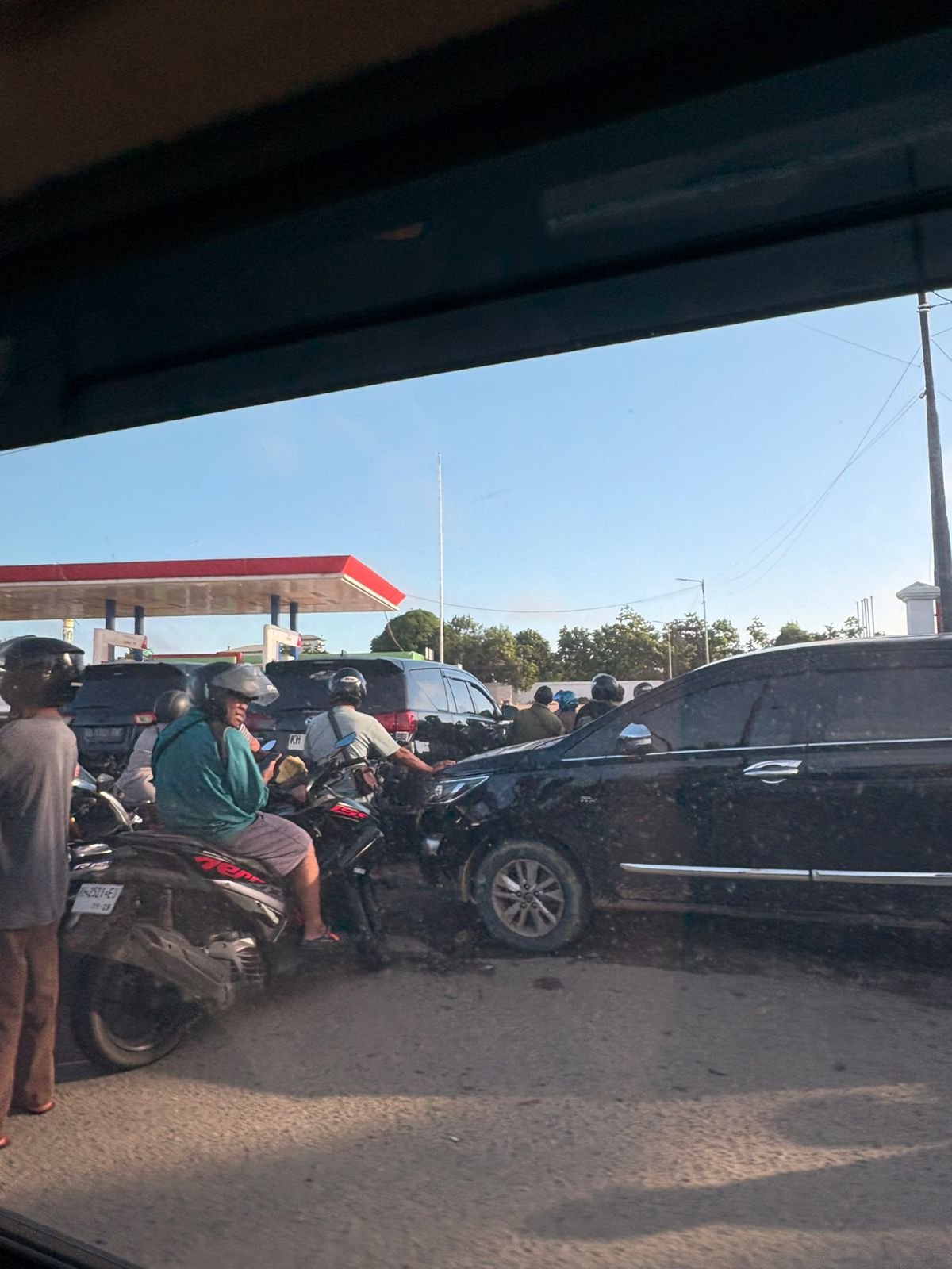 Aksi Pelansir!!, Kembali Ganggu Arus Lalu Lintas Umum: Potret Tarik Ulur Ketegasan Hukum, Bebie: “Pemda harus segera Implementasikan Pengawan dan Penertiban secara Konsisten”