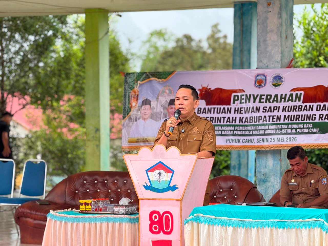 Badan Pengelola Masjid Al-Istiqlal Puruk Cahu Distribusikan 40 Hewan Qurban Sapi