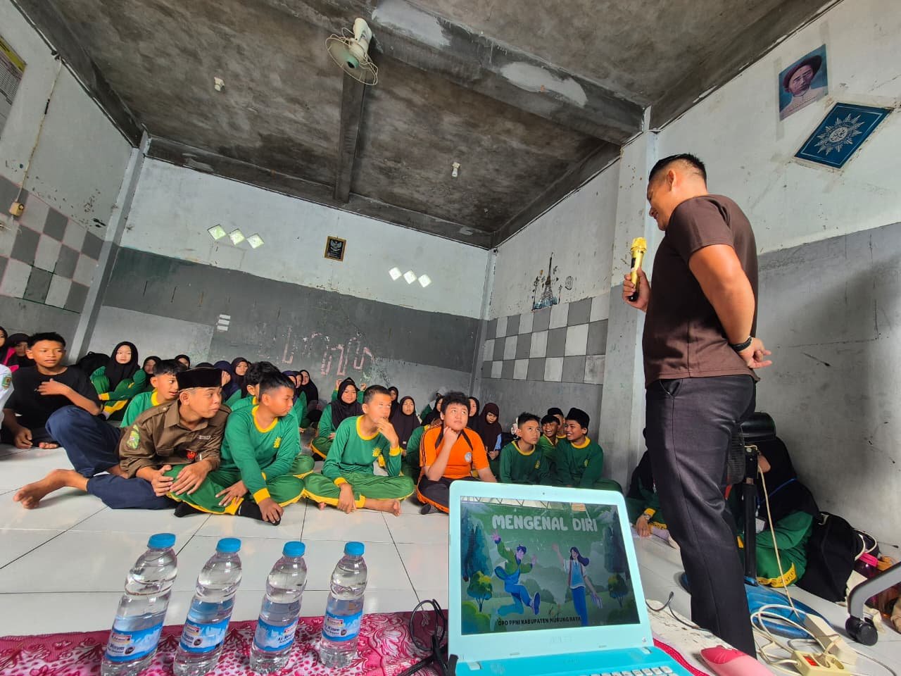 PPNI Murung Raya Perkuat Edukasi Kesehatan Remaja pada MPLS SMP Muhammadiyah