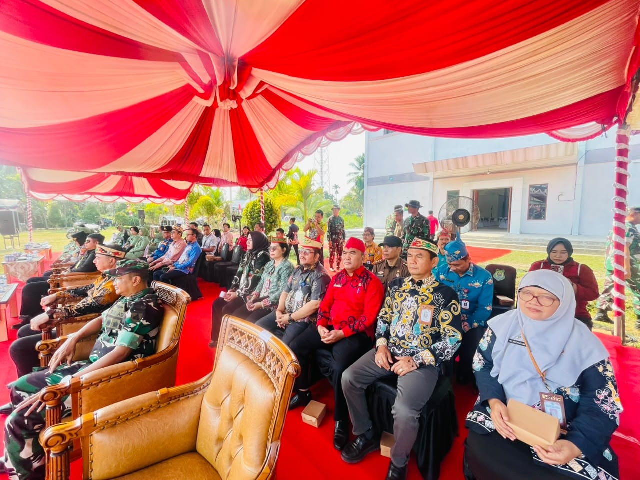 Dinkes Kapuas Turut Meriahkan Penutupan TMMD ke-129 di Desa Warna Sari