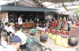 Pemkab Kapuas Salurkan Rp30 Juta untuk 14 Rumah Korban Kebakaran